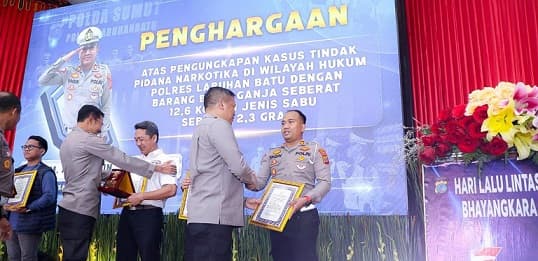 gagalkan_pengiriman_126_kilogram_ganja_akp_ainul_peroleh_penghargaan