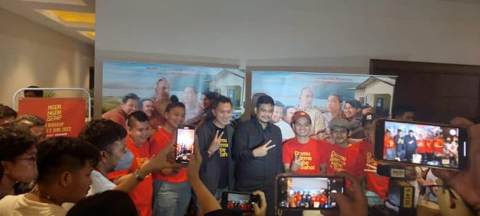 gala_premiere_di_medan_bobby_anak_medan_wajib_nonton_film_ngeri_ngeri_sedap