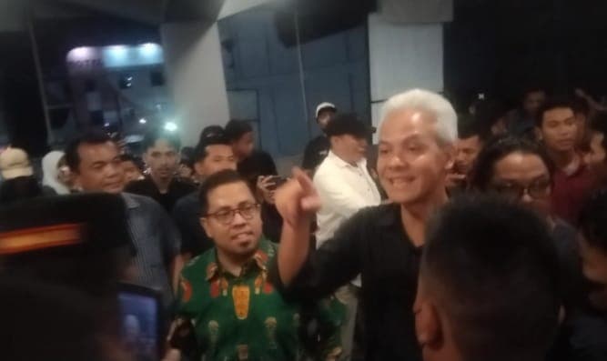 ganjar_pranowo_sambangi_kisaran_agendanya_berdialog_dengan_warga