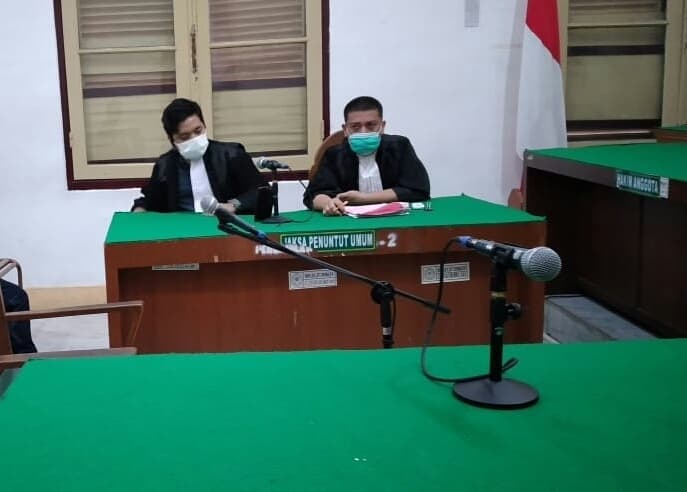 gara_gara_peras_wn_malaysia_ganjaran_yang_diterima_pria_ini_berat