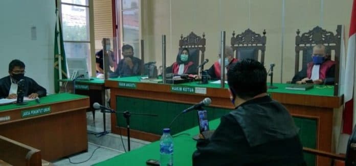 gawat_putusan_perkara_cabul_diwarnai_perbedaan_pendapat_antara_hakim
