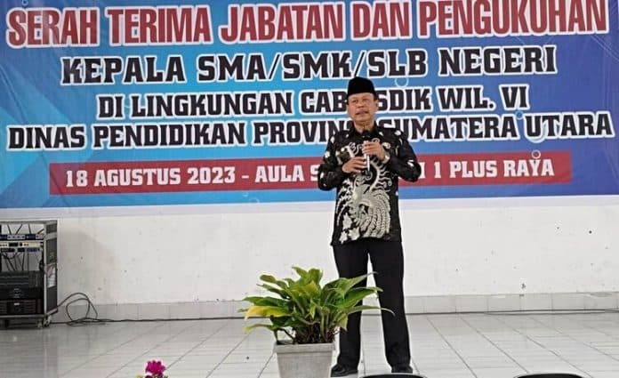 gebrakan_kacabdisdik_sumut_vi_buat_plt_kepsek_di_siantar_simalungun_jadi_sumringah