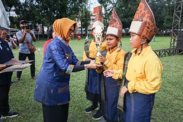 gebyar_umkm_siantar_ditutup_ini_pesan_wali_kota