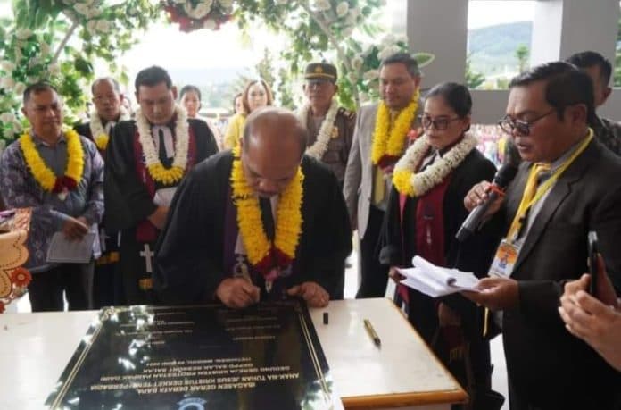 gedung_baru_gkppd_salak_kota_senilai_rp97_miliar_diresmikan
