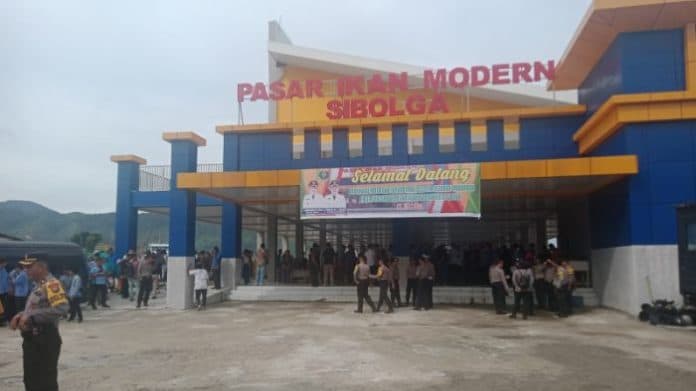 gedung_pasar_ikan_modern_diragukan_daya_tahannya_begini_kata_kadis_perikanan_sibolga