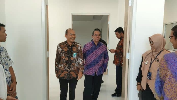 gedung_pelatihan_telerobotic_surgery_rsup_h_adam_malik_medan_diresmikan
