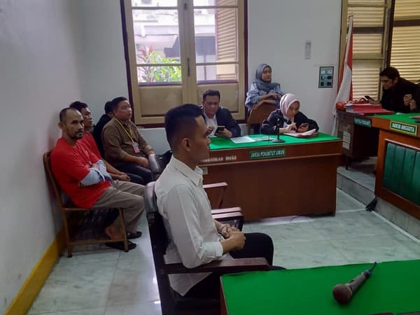 gelapkan_uang_perusahaan_rp11_m_sales_pt_karya_semangat_mandiri_dipenjara_3_tahun
