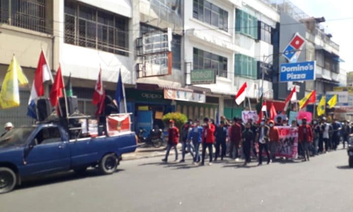gelar_aksi_turun_ke_jalan_ini_tuntutan_mahasiswa_siantar