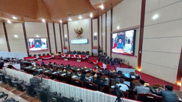 gelar_paripurna_perdana_ini_susunan_komposisi_personalia_dprd_kota_medan