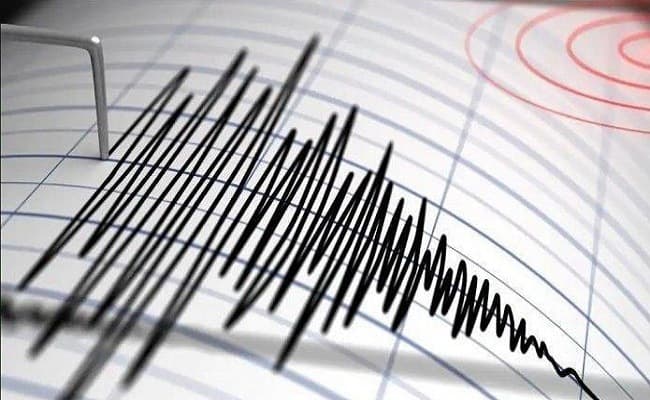 gempa_berkekuatan_60_magnitudo_guncang_yogyakarta_warga_sempat_panik