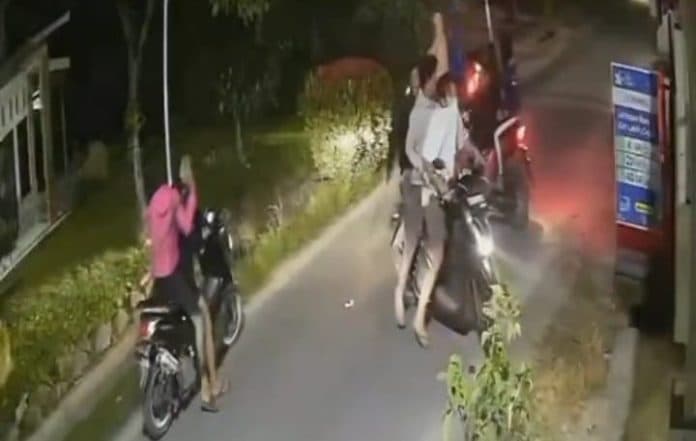 geng_motor_bentrok_di_deli_serdang_rumah_warga_dilempari
