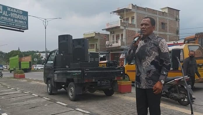 gerah_barak_narkoba_berdiri_dekat_rumahnya_anggota_dprd_sumut_demo_polda_sumut