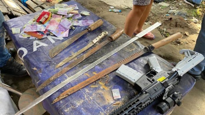 gerebek_di_gang_pantai_dan_gang_warisan_medan_polisi_sita_senjata_rakitan