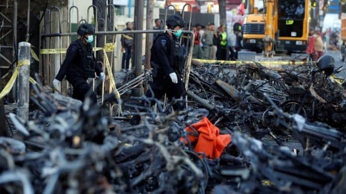 gereja_di_giza_mesir_terbakar_35_orang_tewas