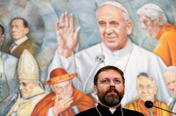 gereja_katolik_ukraina_tolak_pernikahan_sejenis