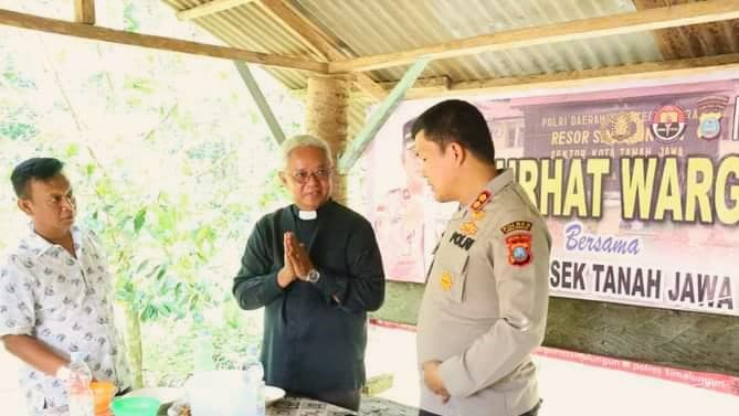 giat_jumat_curhat_polres_simalungun_berlanjut_masyarakat_berikan_apresiasi