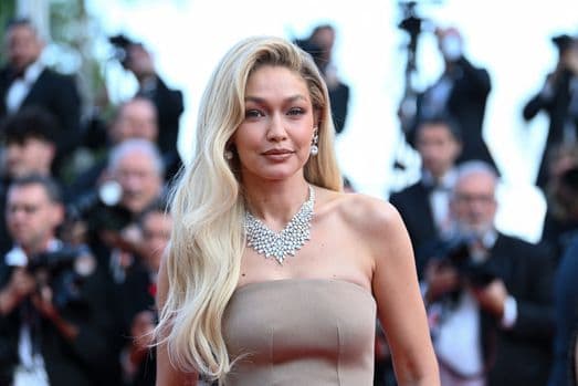 gigi_hadid_kena_tangkap_gara_gara_bawa_ganja_saat_liburan