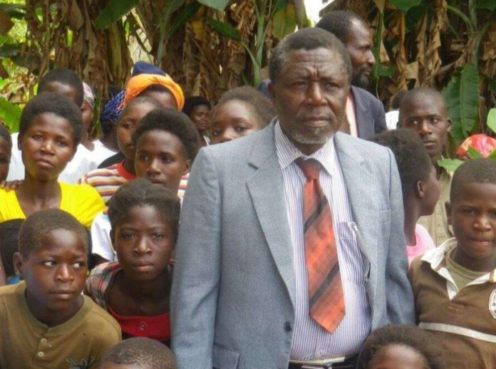 gilaa_tokoh_poligami_angola_tutup_usia_tinggalkan_42_istri_156_anak_dan_250_cucu