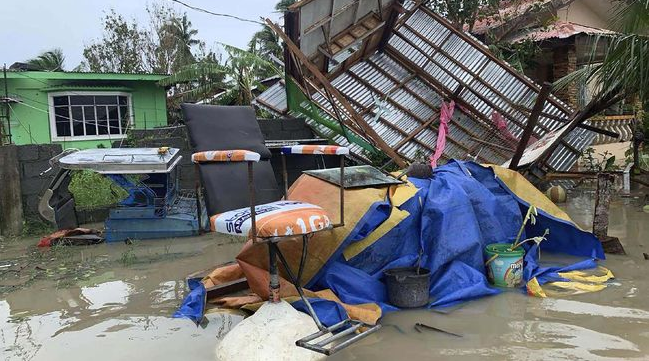 giliran_vietnam_diterjang_topan_molave_21_tewas