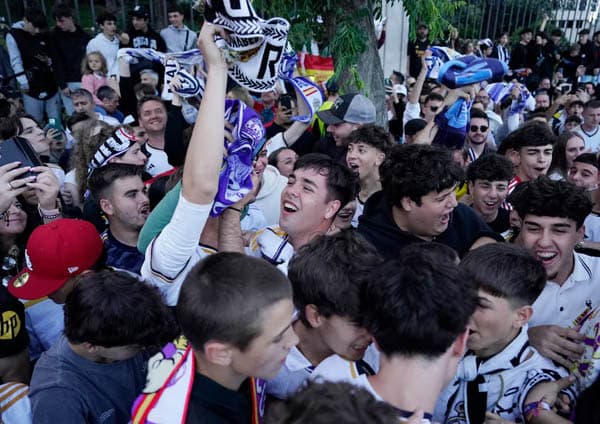 girona_bantai_barca_4_2_real_madrid_pastikan_gelar_juara_laliga