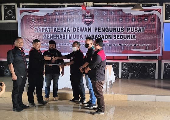 gmns_prioritaskan_rencana_pembangunan_monumen_raja_nairasaon