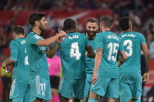 gol_benzema_pastikan_kemenangan_real_madrid_3_2_atas_sevilla_di_la_liga