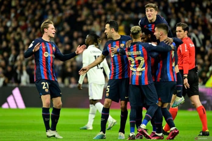 gol_bunuh_diri_eder_militao_bawa_barcelona_menang_atas_real_madrid