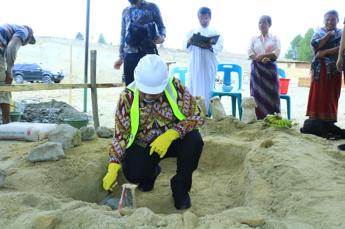 gor_tipe_b_dibangun_bupati_samosir_minta_pembangunan_sesuai_spesifikasi