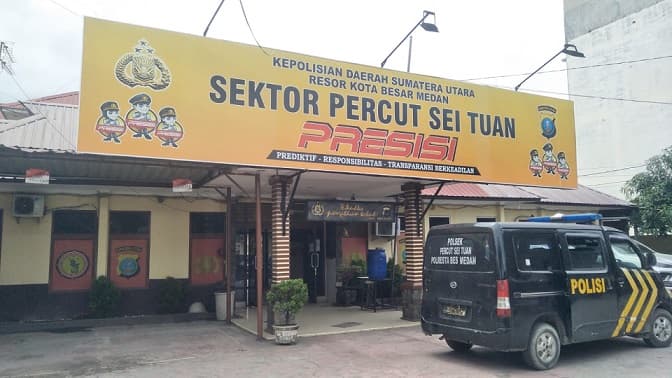 grebek_kawasan_judi_di_bandar_klippa_polisi_lari_berhamburan_semuanya