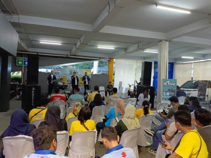 green_expo_adira_finance_di_ramayana_tampilkan_berbagai_produk_otomotif