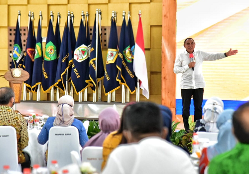 gubernur_ajak_pts_di_sumut_siapkan_sdm_unggul_hadapi_tantangan_bonus_demografi