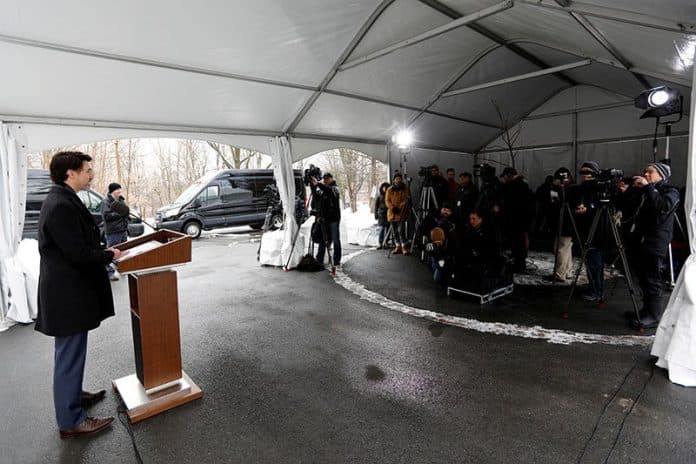 gubernur_dan_walikota_kanada_dipaksa_melawan_covid_19