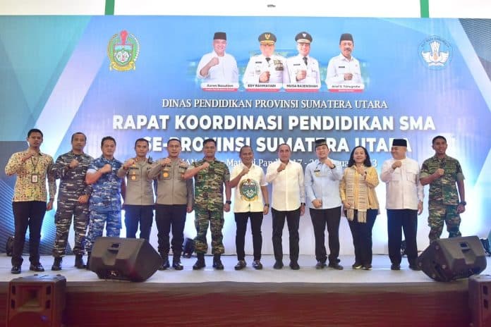 gubernur_edy_rahmayadi_motivasi_guru_di_tapteng_selalu_menjadi_teladan