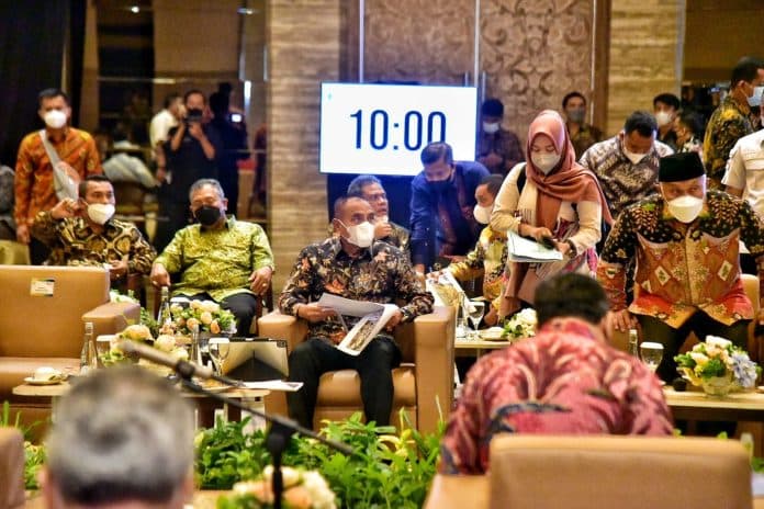 gubernur_edy_rahmayadi_sampaikan_10_usulan_proyek_prioritas_sumut_ke_menteri_ppn
