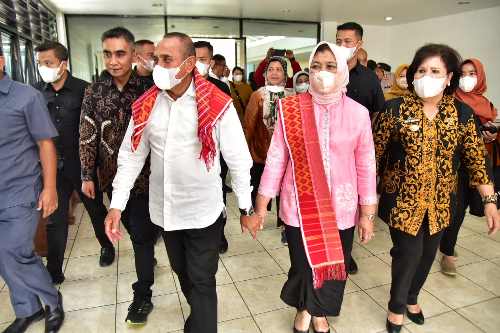 gubernur_sumut_kucurkan_rp1148_m_untuk_perbaikan_jalan_di_kabupaten_karo