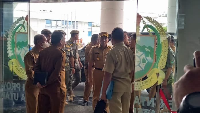 gubsu_edy_rahmayadi_bubarkan_pendemo_dari_padang_lawas