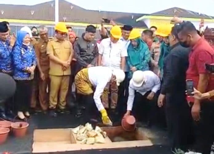 gubsu_letakkan_batu_pertama_pembangunan_kantor_bupati_batu_bara