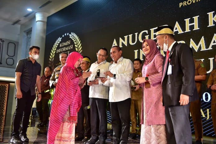 gubsu_minta_kepala_daerah_se_sumut_perbaiki_keterbukaan_informasi_publik