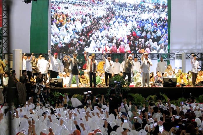 gubsu_puji_kebesaran_hati_dan_antusias_umat_bertemu_ulama_di_deli_serdang
