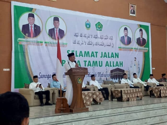 gubsu_titip_pesan_ke_calon_jamaah_haji_doakan_kami