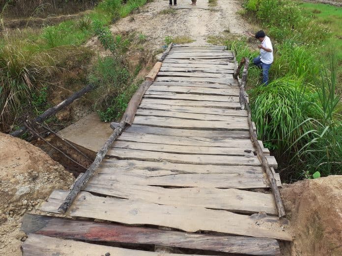 gunakan_dana_desa_proyek_bronjong_hanya_bertahan_3_hari