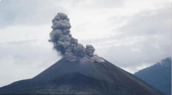 gunung_anak_krakatau_kembali_erupsi_siang_ini