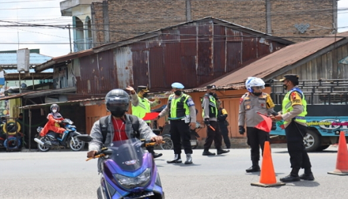 h_1_lebaran_kapolda_sumut_monitoring_arus_mudik_di_tebing_tinggi