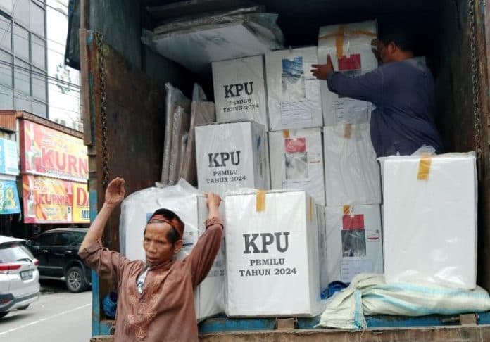 h_2_menjelang_pemilu_2024_pendistribusian_ke_tingkat_kecamatan_masih_3824_persen