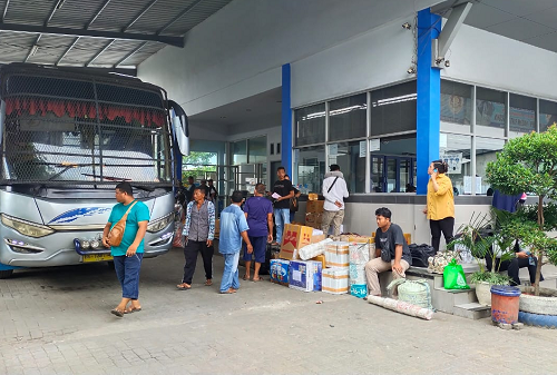 h_3_lebaran_pemudik_yang_menggunakan_bus_mulai_meningkat_di_medan