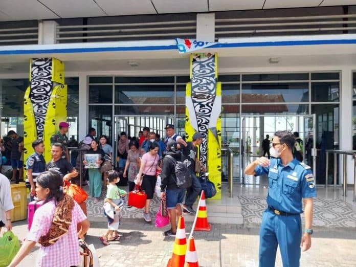 h_5_tahun_2025_penumpang_di_terminal_bandar_deli_pelabuhan_tembus_7287_orang