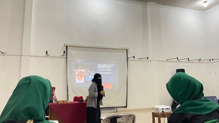 hadapi_era_digital_foto_jurnalistik_tetap_jaga_integritas