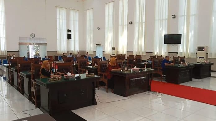 hak_keuangan_wali_kota_dan_dprd_siantar_berpotensi_tak_dibayar_selama_3_bulan