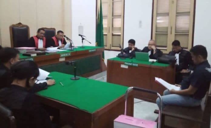 hakim_pn_medan_larang_wartawan_ambil_foto_hingga_ketuk_palu_kuat_ky_laporkan_saja