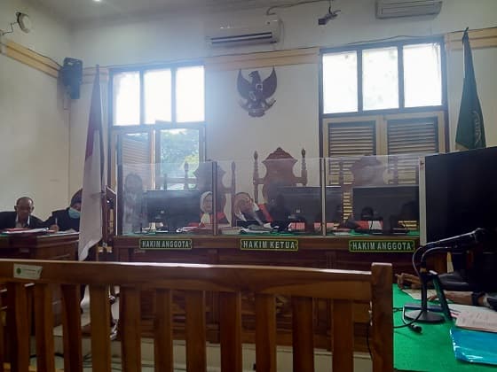 hakim_pn_medan_larang_wartawan_ambil_foto_saat_liputan_sidang